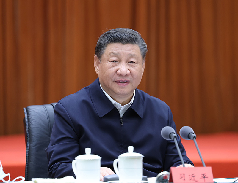 6月7日至8日，中共中央總書記、國家主席、中央軍委主席習(xí)近平在內(nèi)蒙古考察。這是8日上午，習(xí)近平在呼和浩特聽取內(nèi)蒙古自治區(qū)黨委和政府工作匯報(bào)并發(fā)表重要講話。